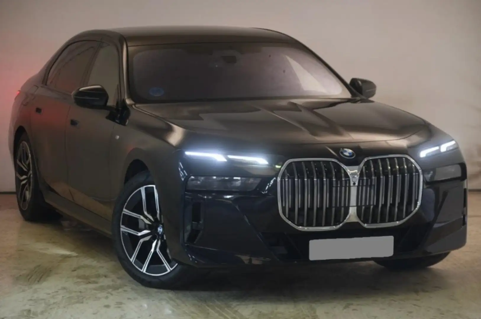 BMW 750 750e xDrive M Sport Pro Negro - 2