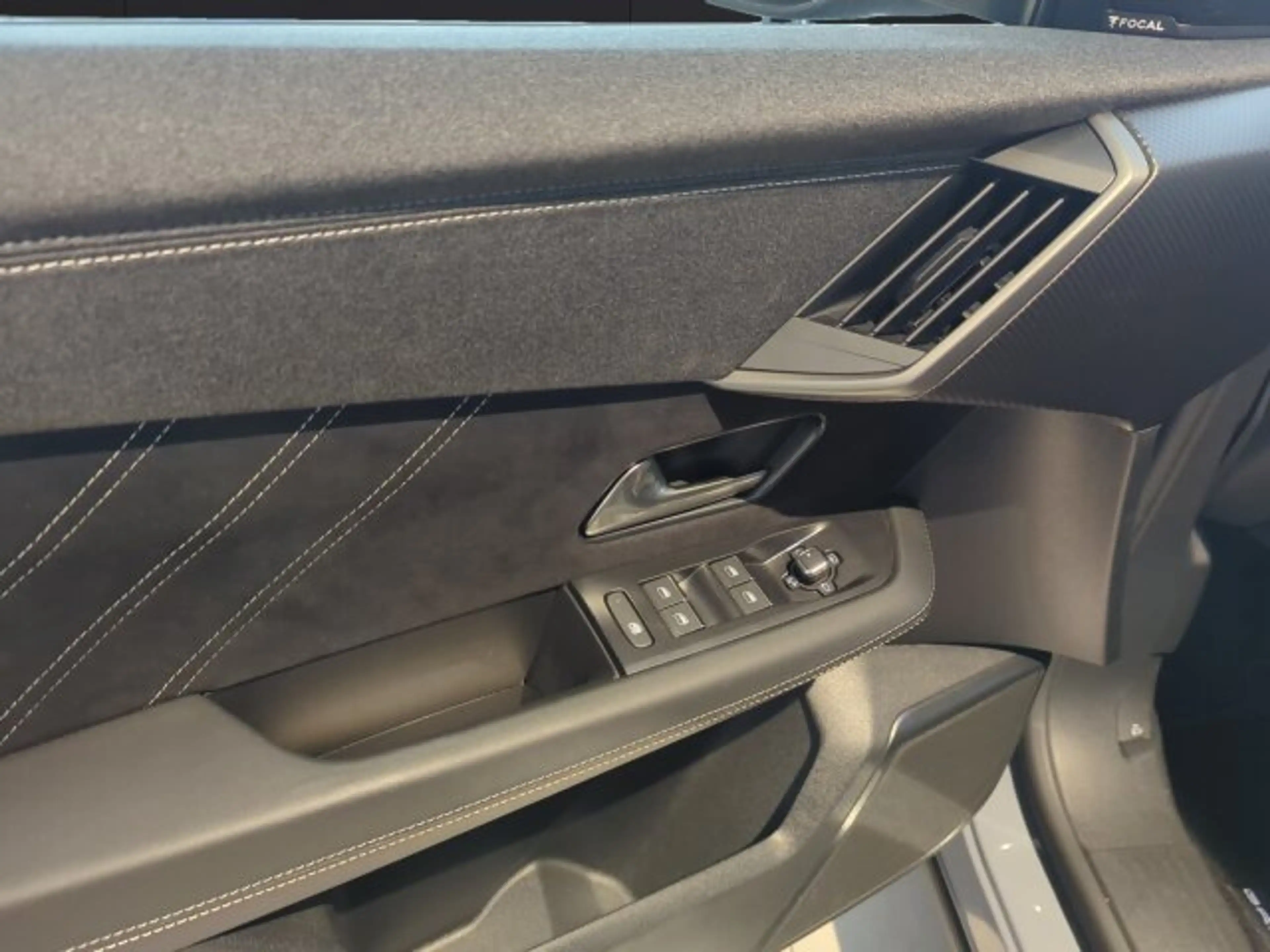 Opel Grandland 1.2 MHEV GS +Panorama+ACC+RFK+LED (SIDE) — photo 7