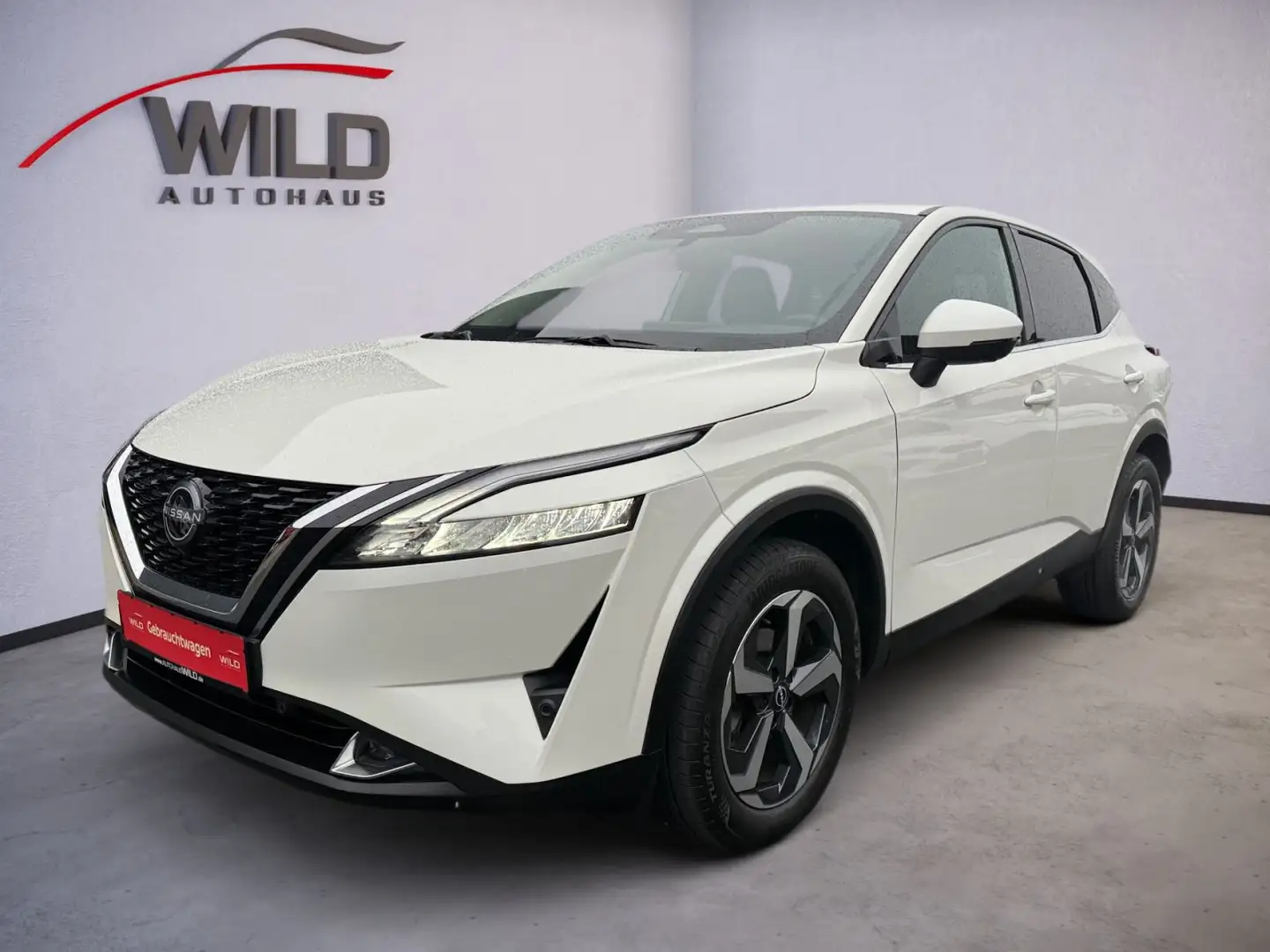 Nissan Qashqai 1.3 DIG-T N-Connecta LED SHZ Klima 360° Weiß - 2