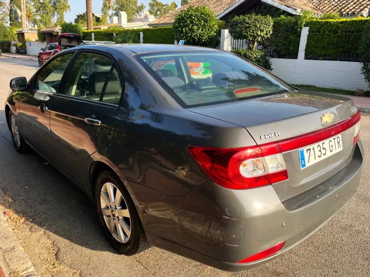 Chevrolet Epica Berlina Manual de 4 Puertas Gris - 2