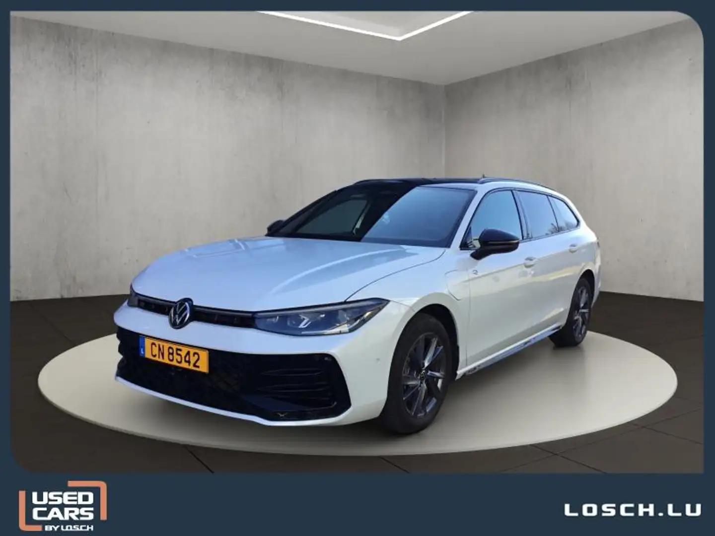 Volkswagen Passat R-Line Wit - 2