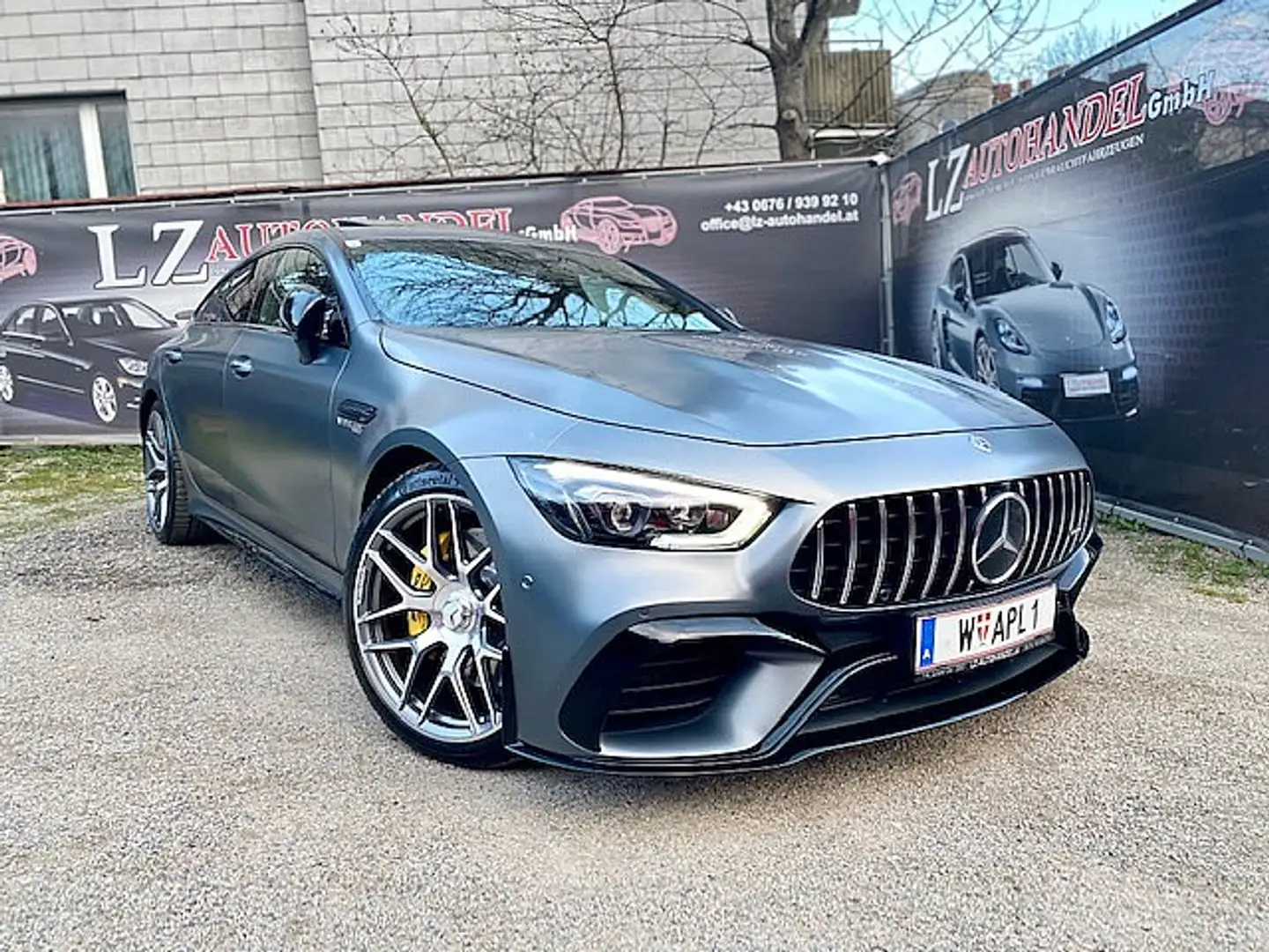 Mercedes-Benz AMG GT 63 S 4MATIC Limousine Aut. Grau - 1