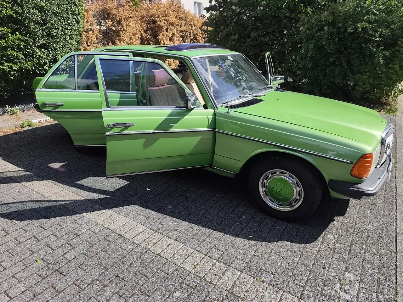 Mercedes-Benz 240 Neue TÜV und H-Zulassung, foto 8