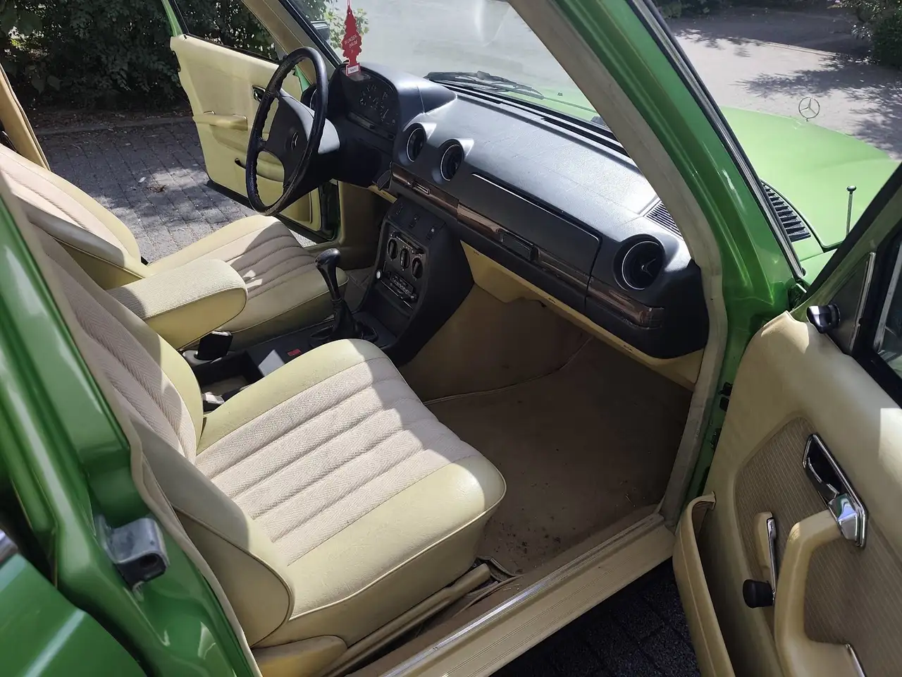 Mercedes-Benz 240 Neue TÜV und H-Zulassung, foto 7