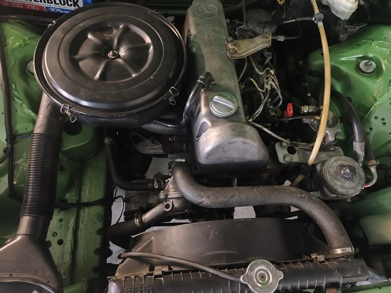 Mercedes-Benz 240 Neue TÜV und H-Zulassung, foto 12