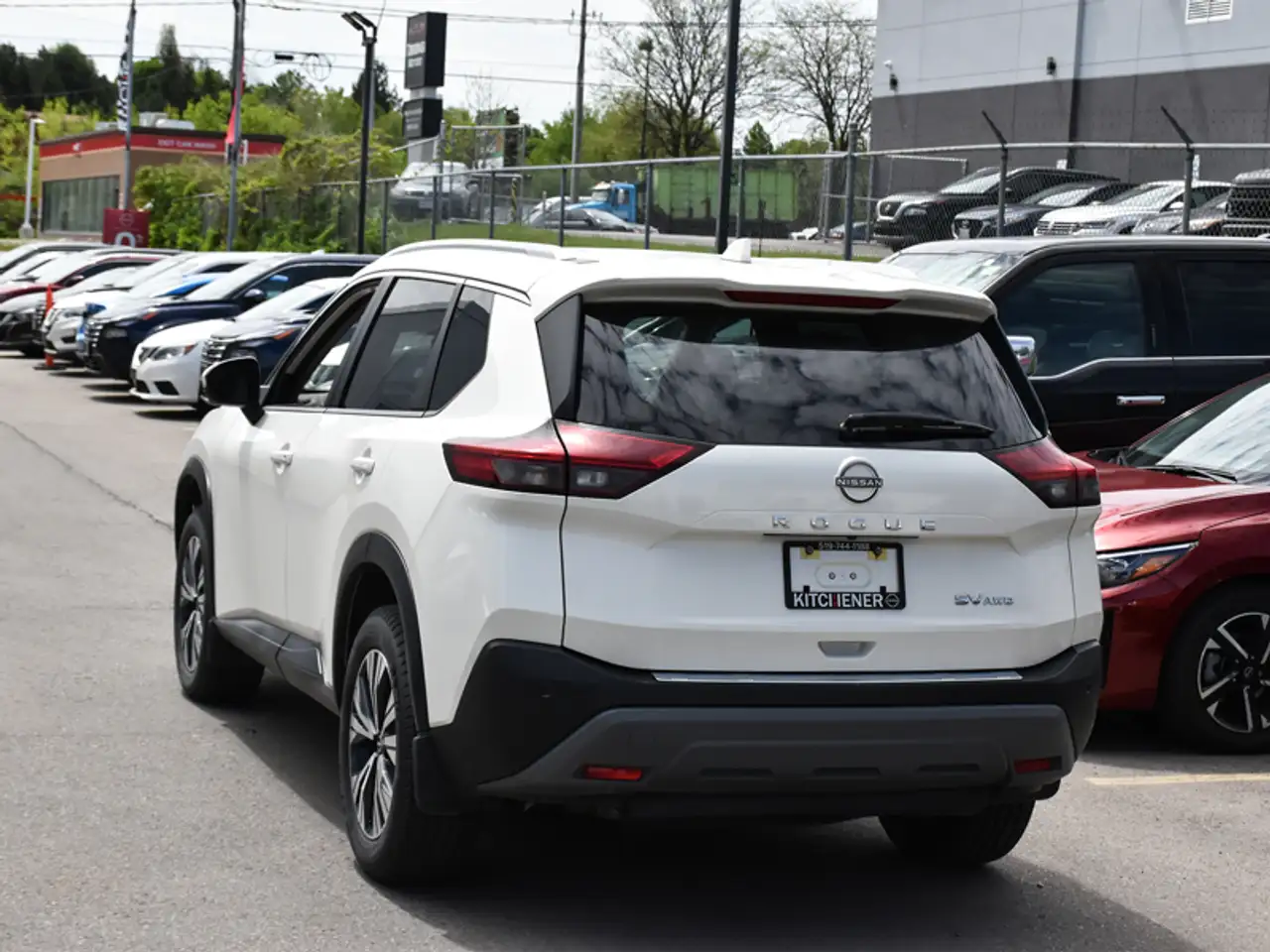 Nissan Rogue снимка Nissan Rogue