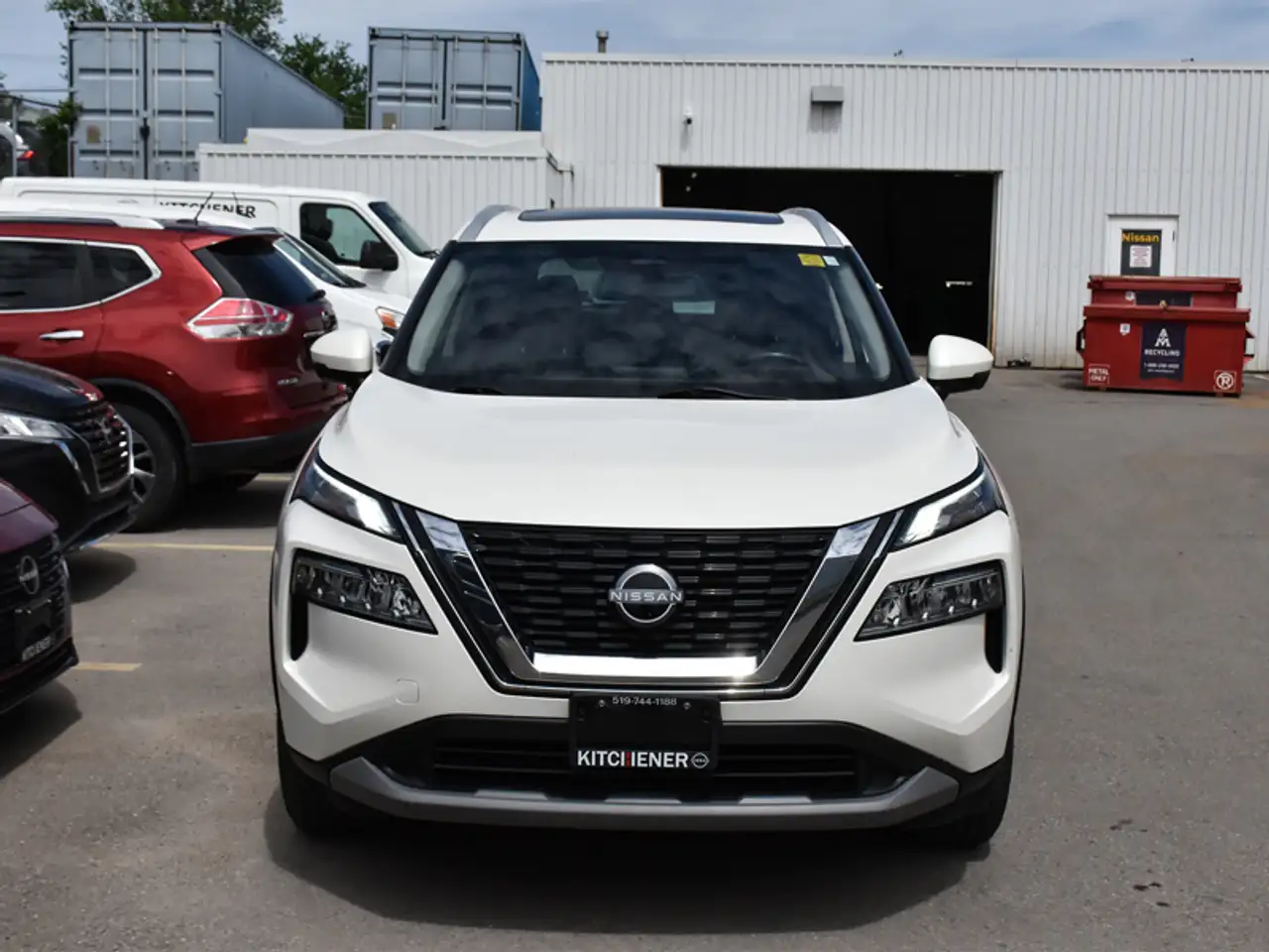 Nissan Rogue снимка Nissan Rogue
