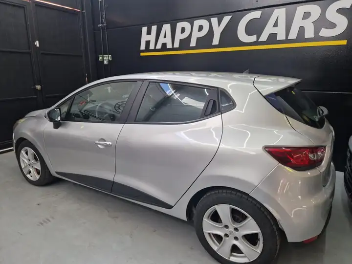Renault Clio 1.5 DCI eco2 Energy Premium EDC 2015, foto 2