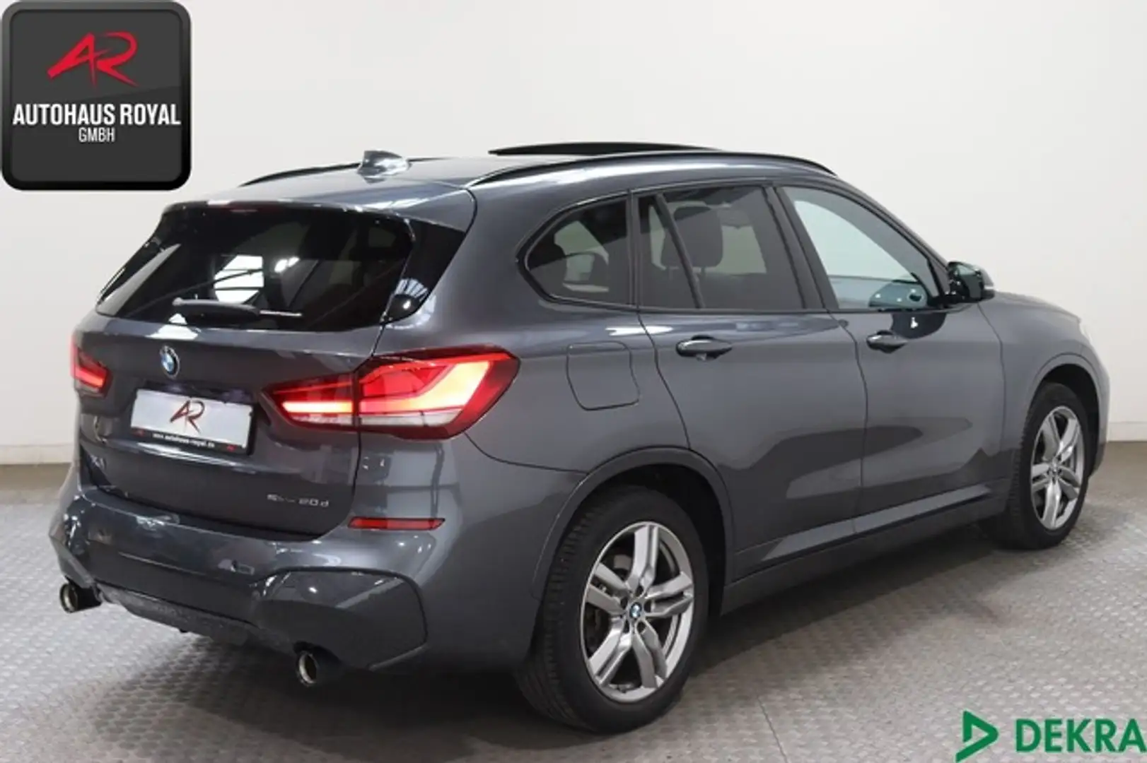 BMW X1 sDrive20d SAG M SPORT HUD,HIFI,ACC,AHK,LED,SH Gris - 2