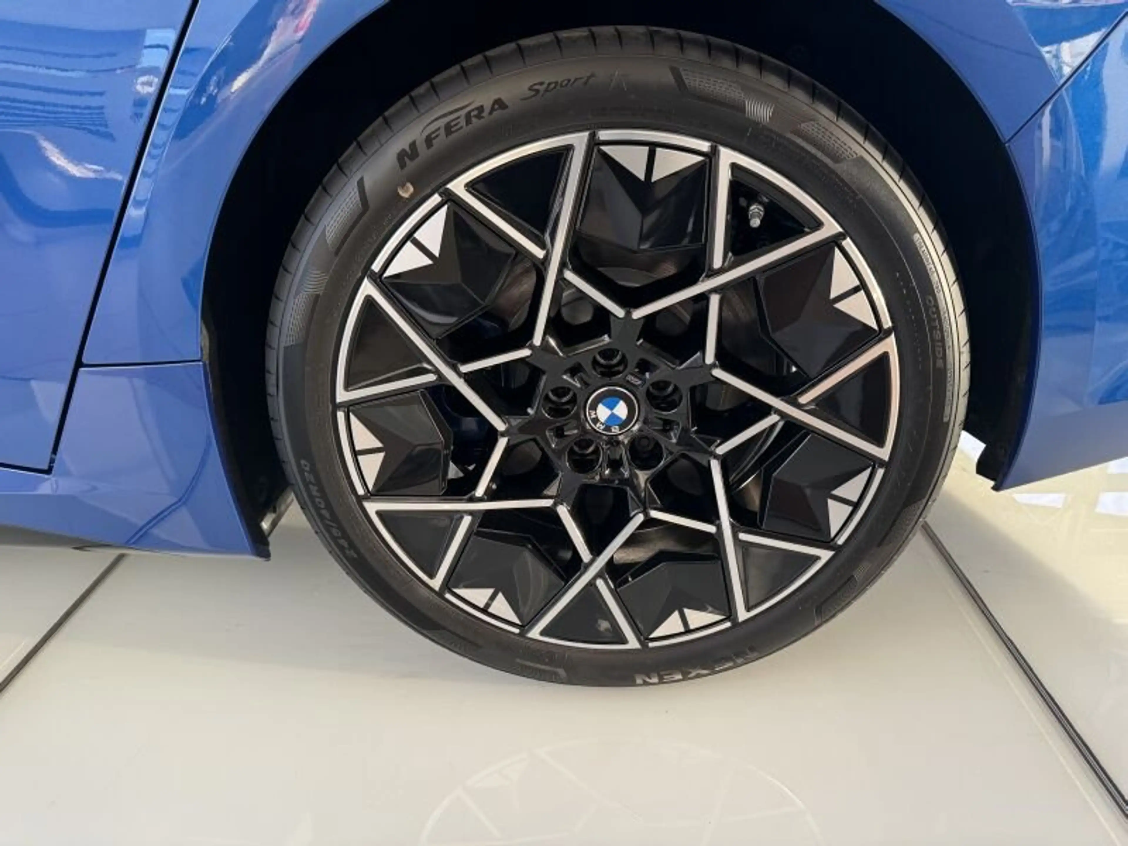 BMW i3 50 xDrive M Sportpaket Kein Export — photo 9