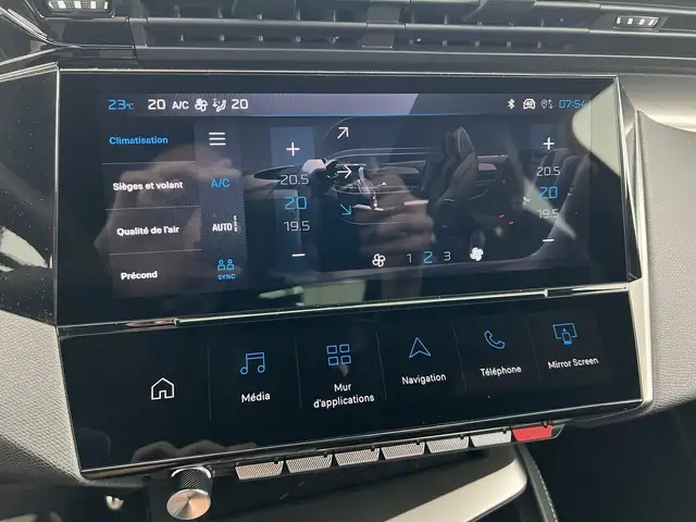 Peugeot 408 view 12