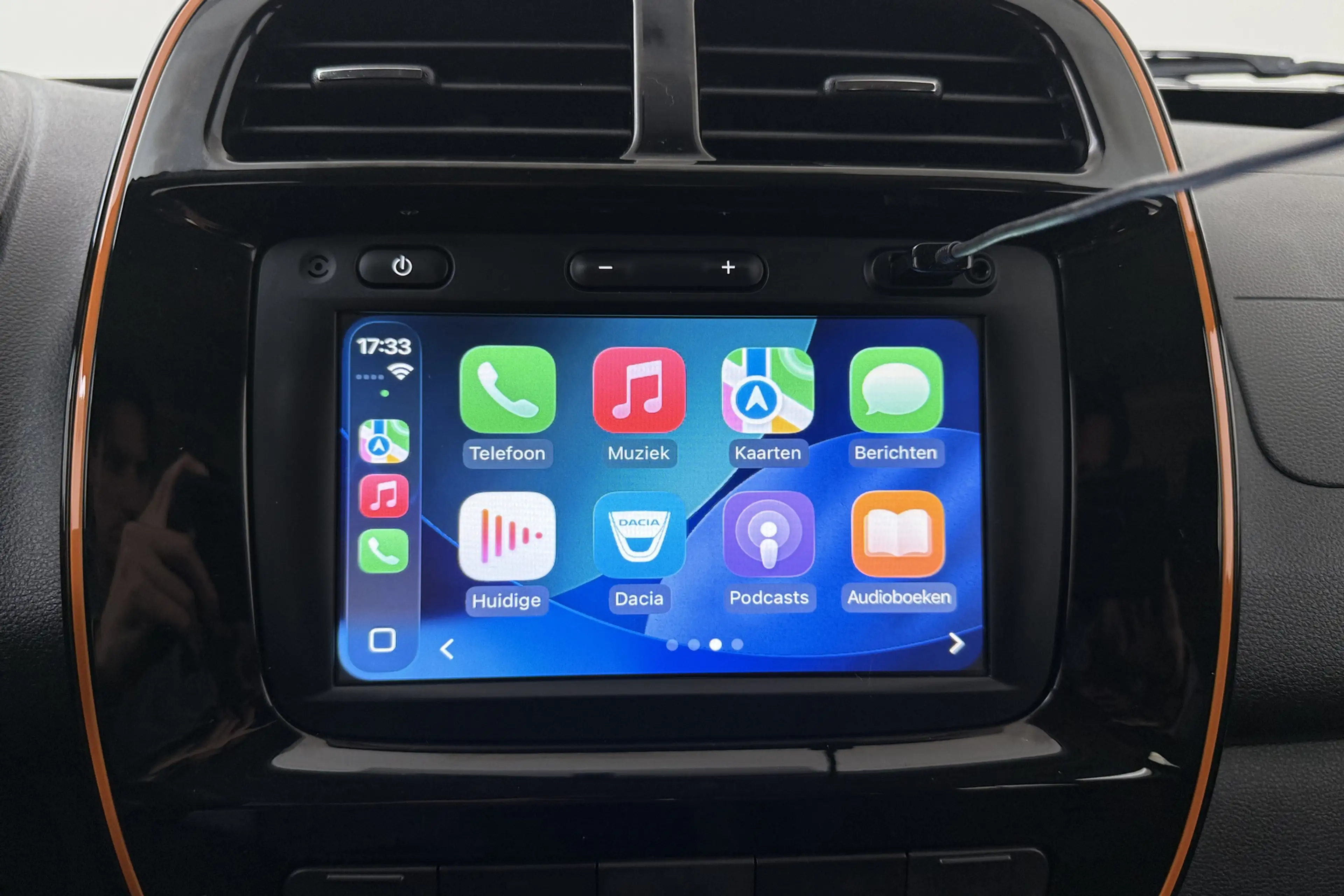 Dacia Spring Comfort Plus 27 kWh Leder Carplay Navi 14'LMV DAB — photo 20