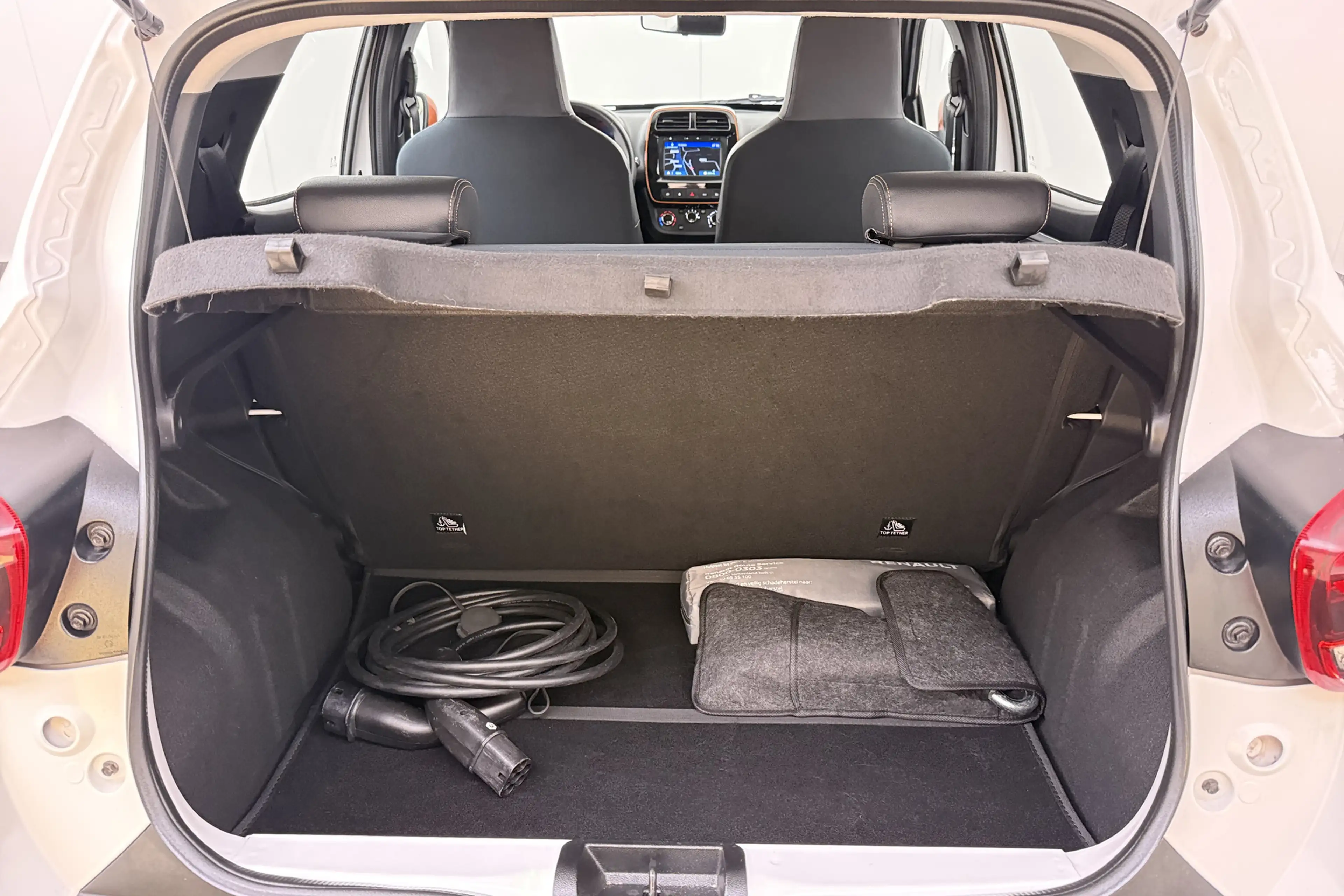Dacia Spring Comfort Plus 27 kWh Leder Carplay Navi 14'LMV DAB — photo 13