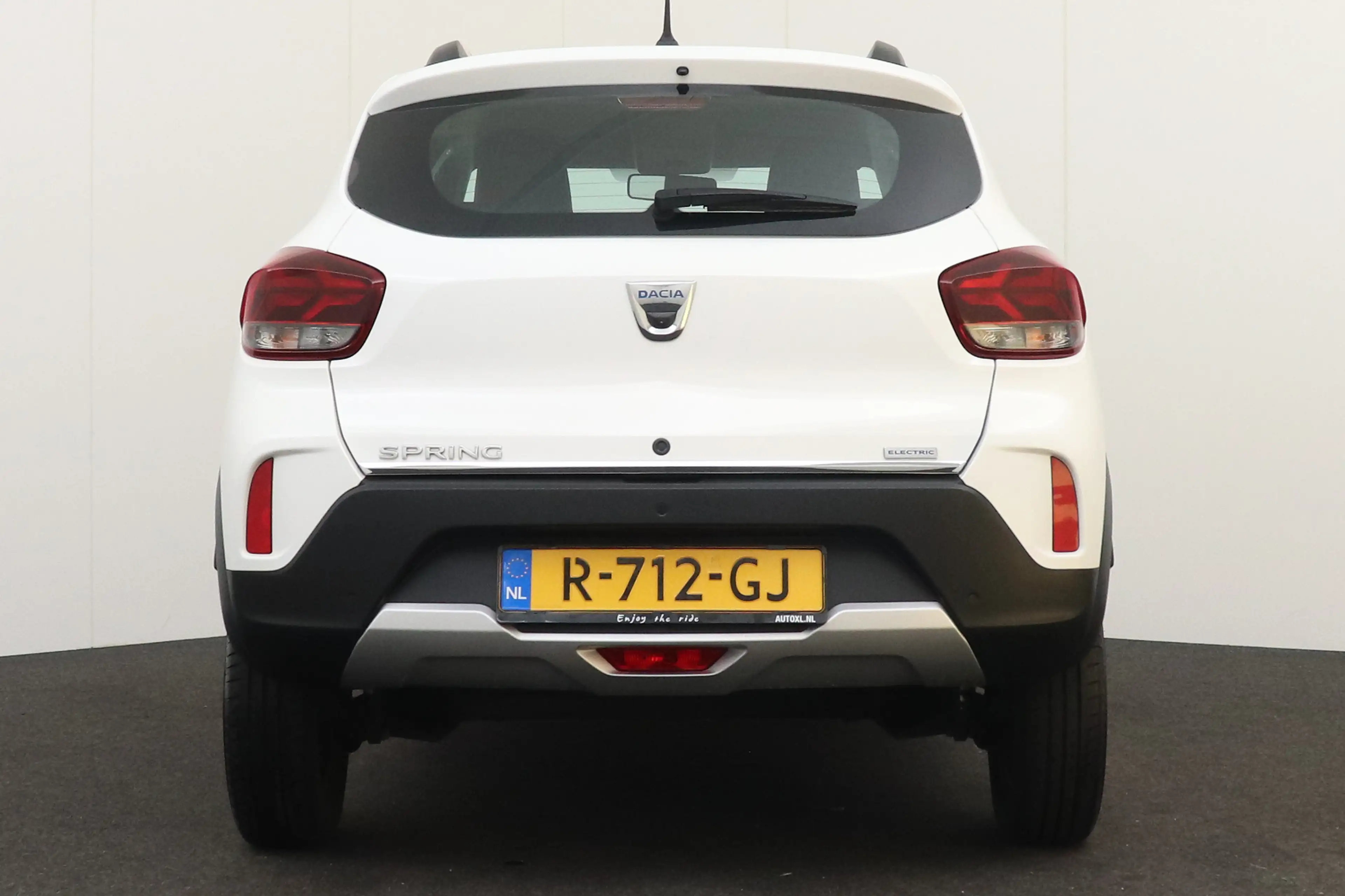 Dacia Spring Comfort Plus 27 kWh Leder Carplay Navi 14'LMV DAB — photo 4