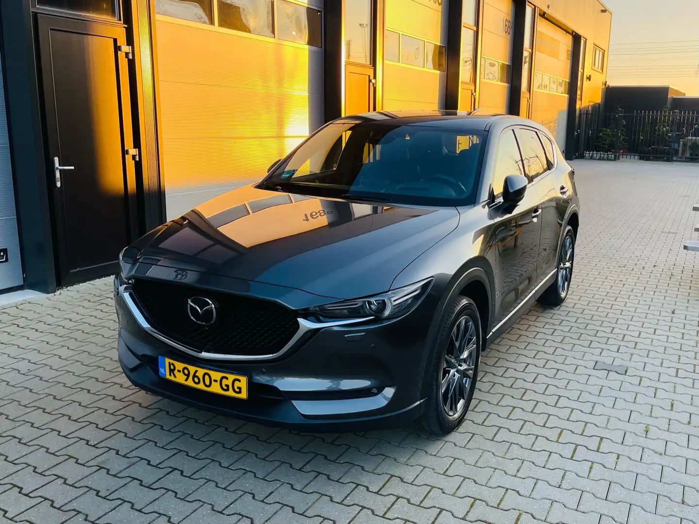 Mazda CX-5 2.5 SKYACTIV-G 194 SIGNATURE Szürke - 1
