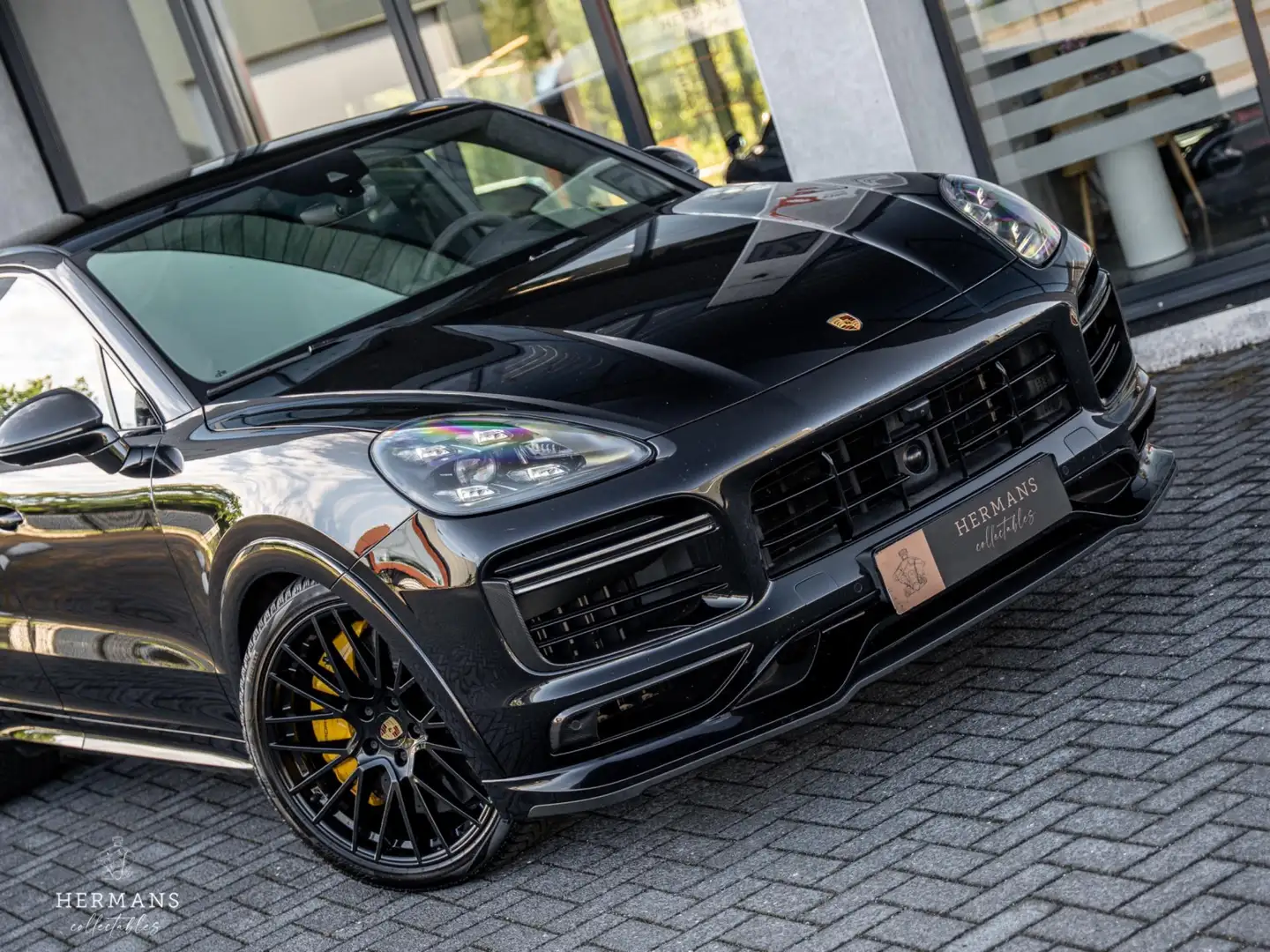 Porsche Cayenne Coupé 4.0 Turbo S E-Hybrid / Org. NL / Ceramic / C Zwart - 2