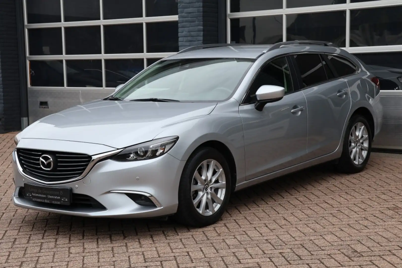Mazda 6 Sportbreak 2.0 SkyActiv-G-165 automaat, navigatie, Grau - 1