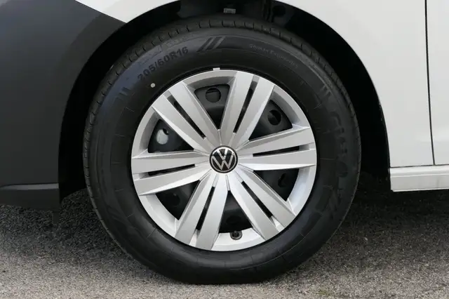 Volkswagen Caddy Maxi view 3