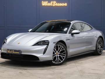 Taycan 4S 571 ch avec batterie performance plus