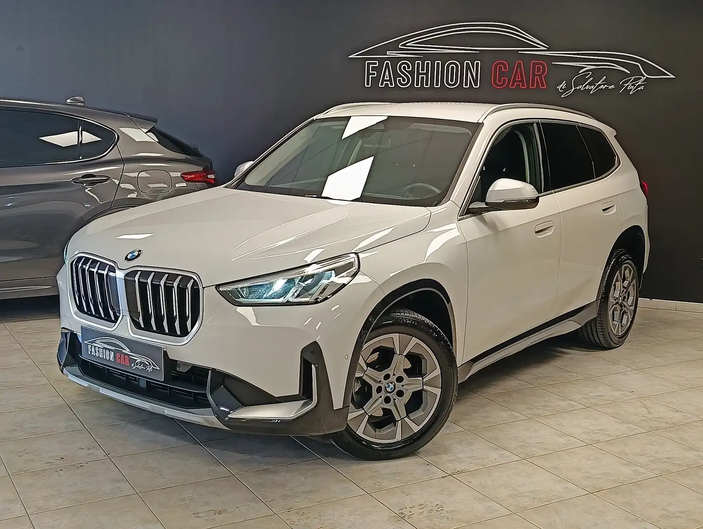 BMW X1 X1 U11 sdrive18d auto Blanc - 1