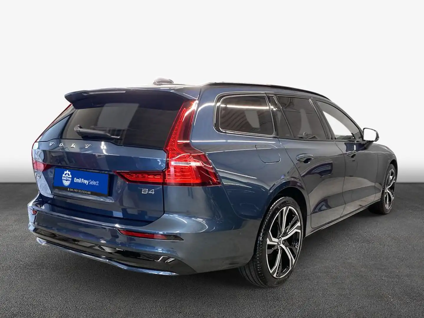 Volvo V60 B4 B DKG Ultra Dark Pano*AHK*HUD Blauw - 2