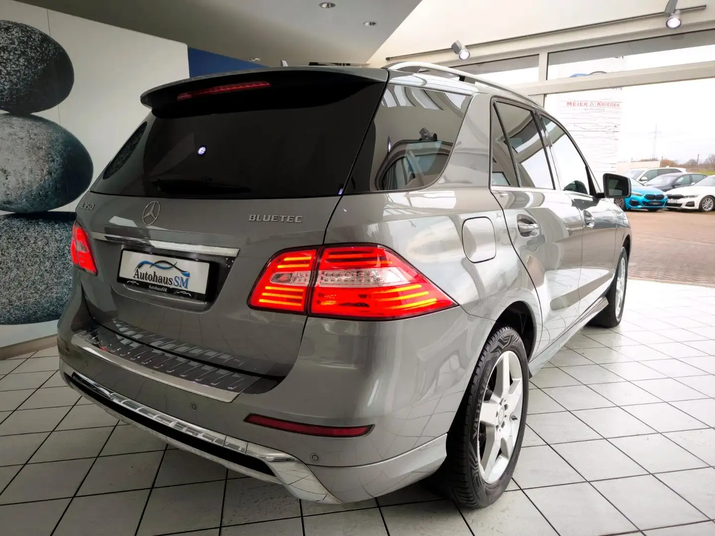 Mercedes-Benz ML 350 CDI*BlueTec*AMG Paket*4 Matic* Argintiu - 2