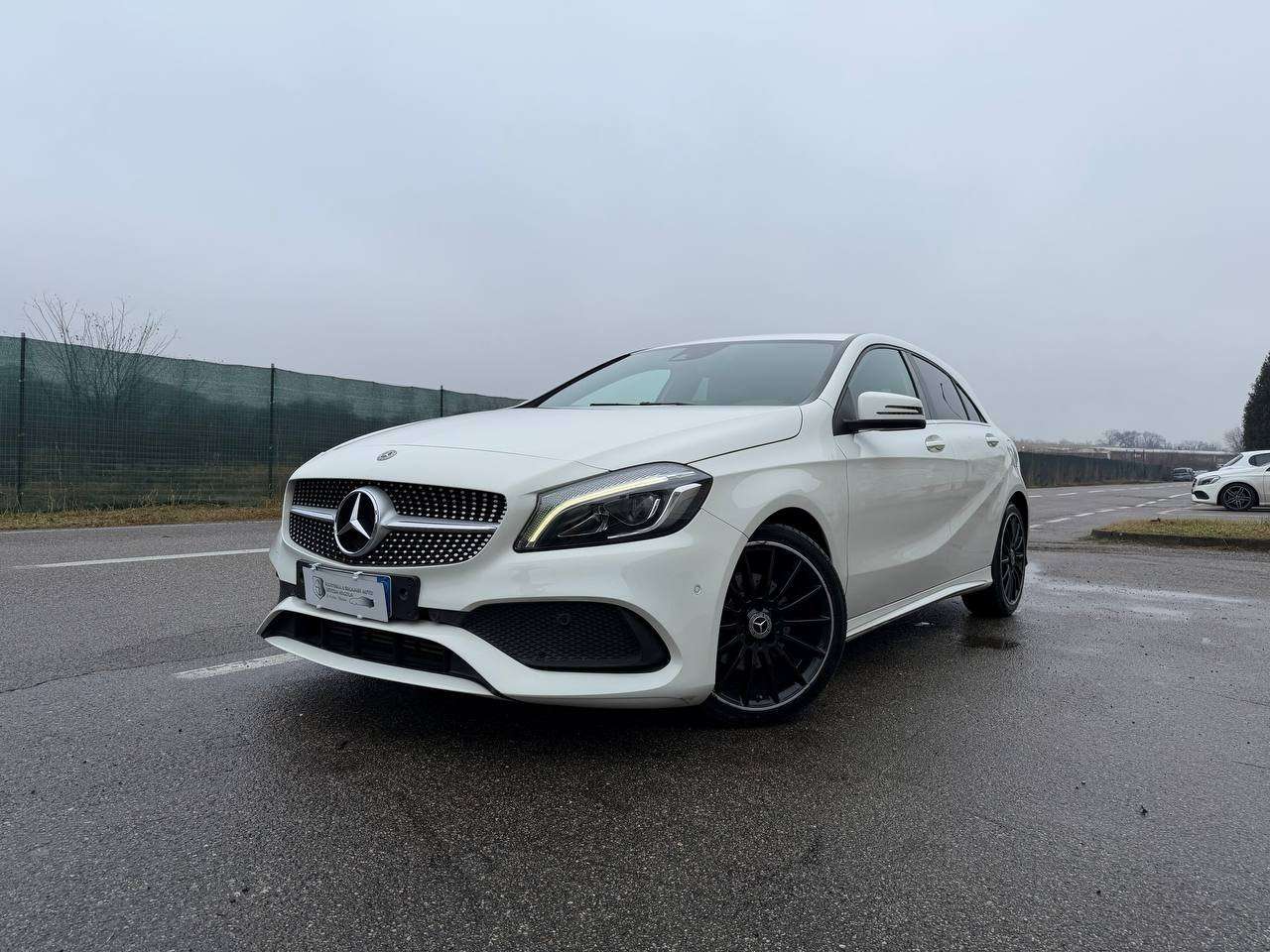 Mercedes-Benz A 180 A 180 Premium AMG *MANUTENZIONE 2025*