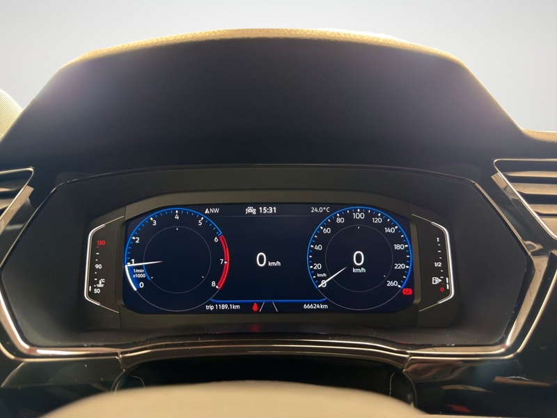 Volkswagen Touran Highline*R-Line*7Sitze*AHK*Finanzierung — photo 11