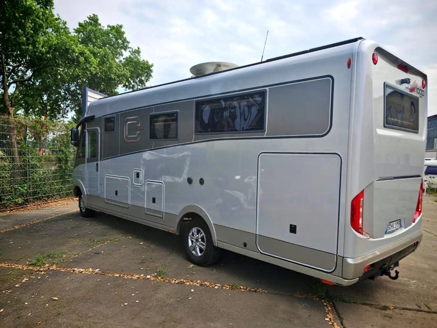 Caravans-Wohnm Carthago Carthago Liner - for - two. / Vollintegriert Srebrny - 1