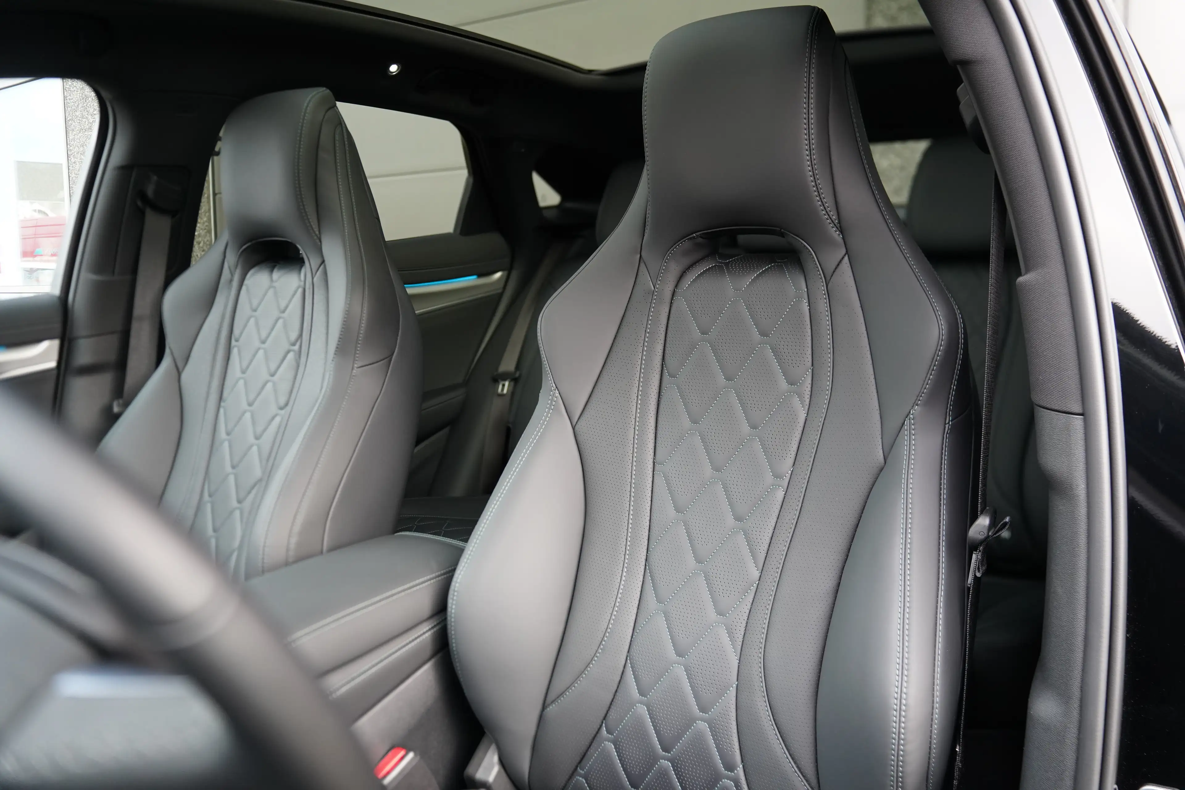 BYD Sealion 7 Excellence AWD * 91 kWh / HUD / PANO / 360° * — photo 4