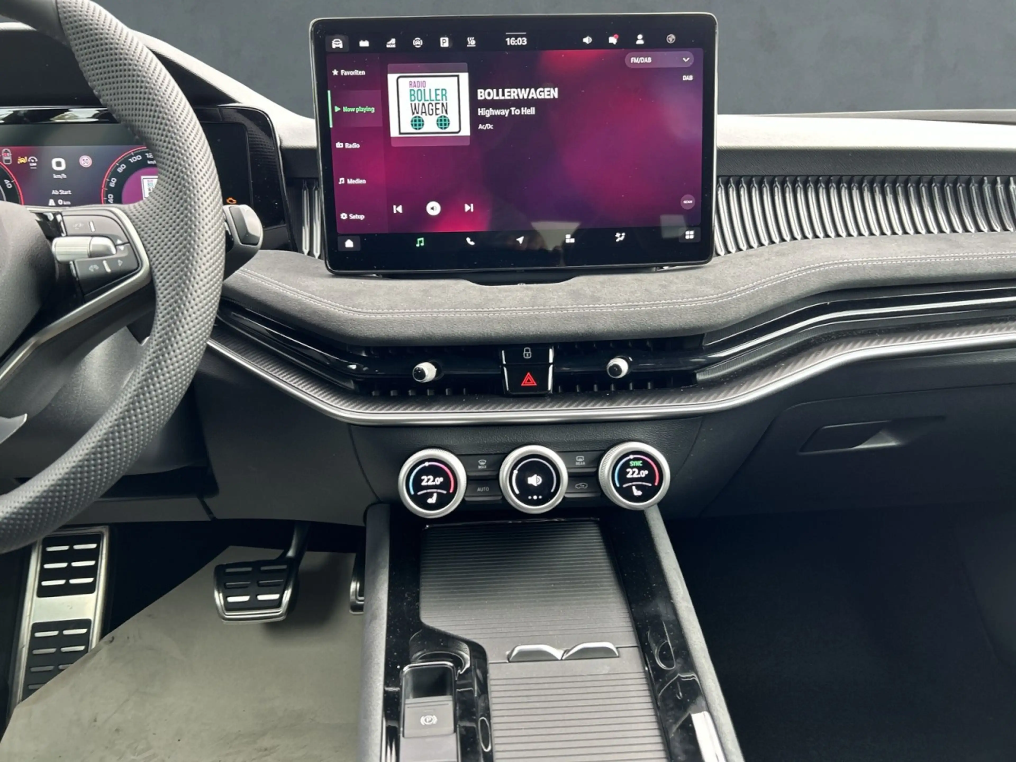 Skoda Superb Cb. SPORTLINE iV 1.5 TSI AHK+NAVI+ACC+DCC Klima — photo 7