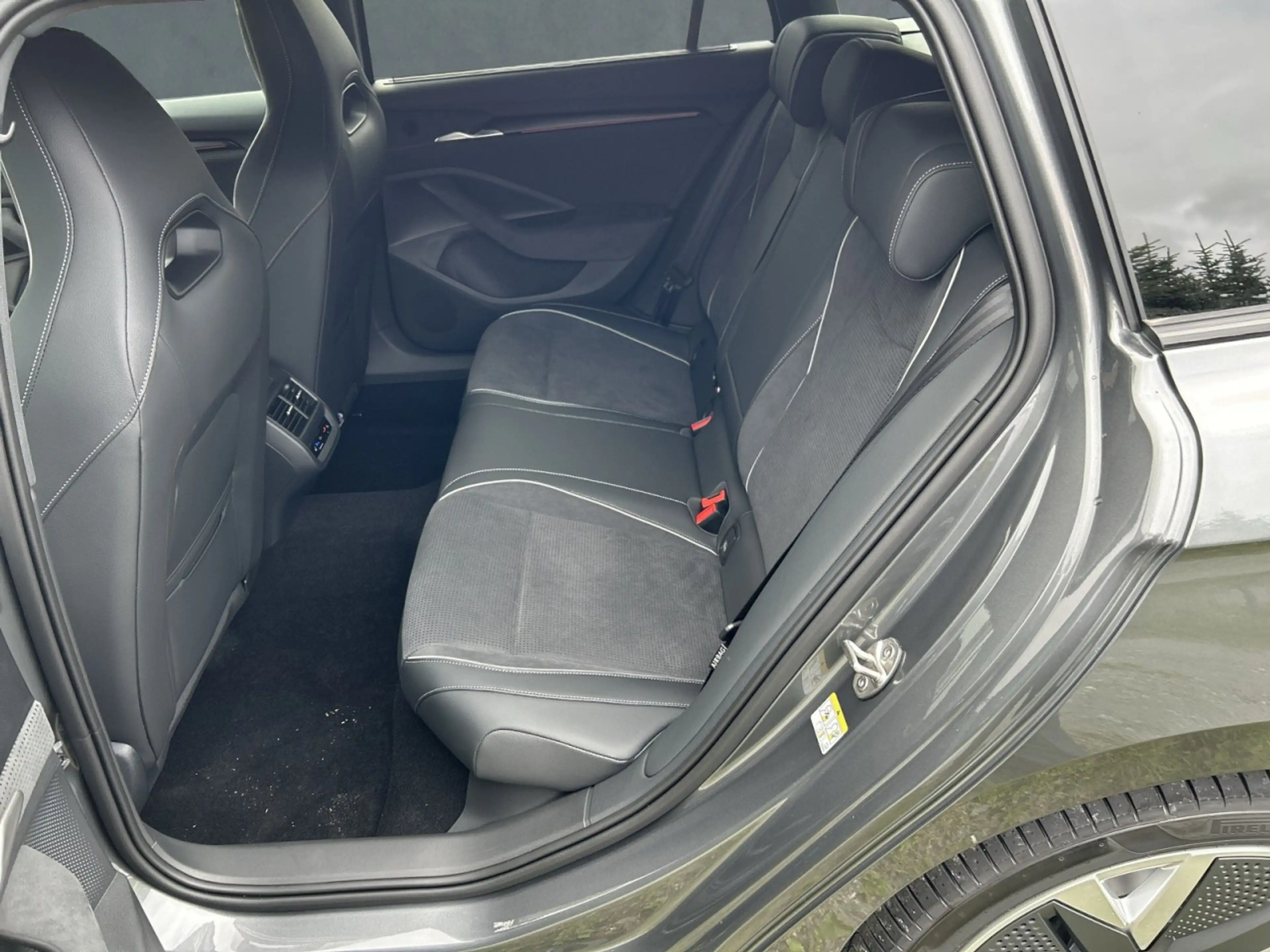 Skoda Superb Cb. SPORTLINE iV 1.5 TSI AHK+NAVI+ACC+DCC Klima — photo 8