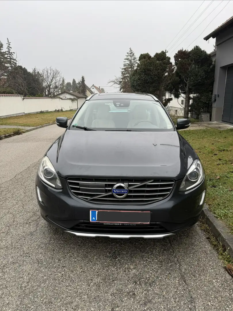 Volvo XC60 D4 SUV Schwarz - 1