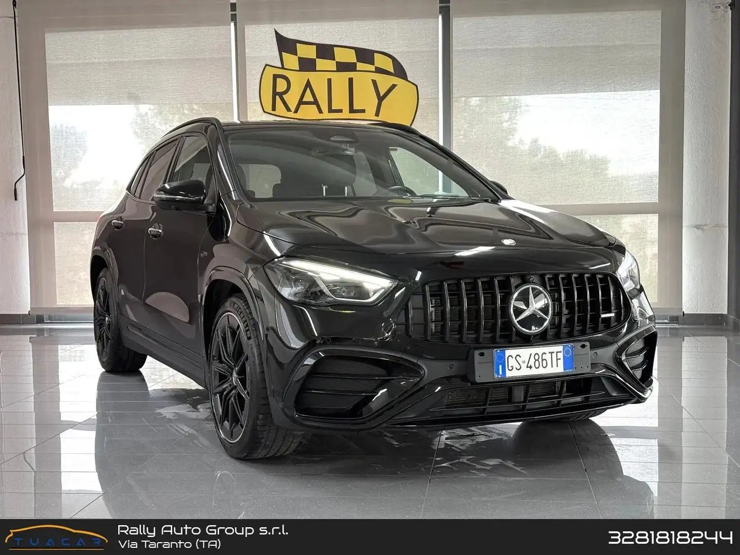 Mercedes-Benz GLA 35 AMG Premium Plus 4MATIC AMG Noir - 1