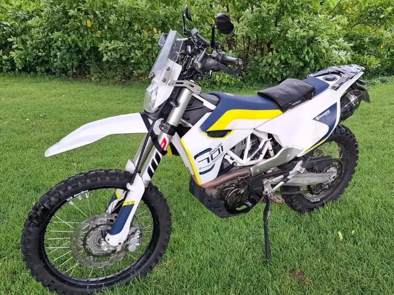 Husqvarna 701 Enduro - foto 5