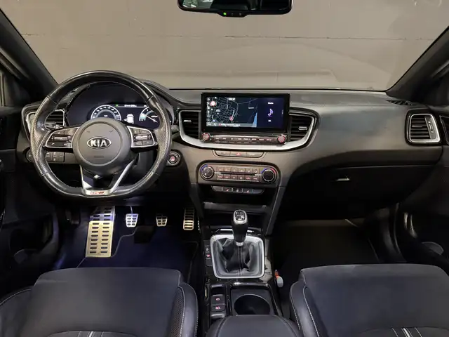 Kia Ceed view 2