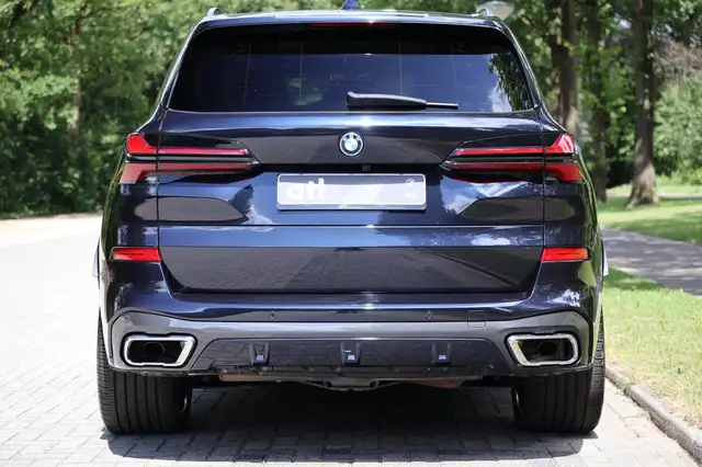 BMW X5 view 6
