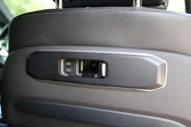 BMW X5 view 24