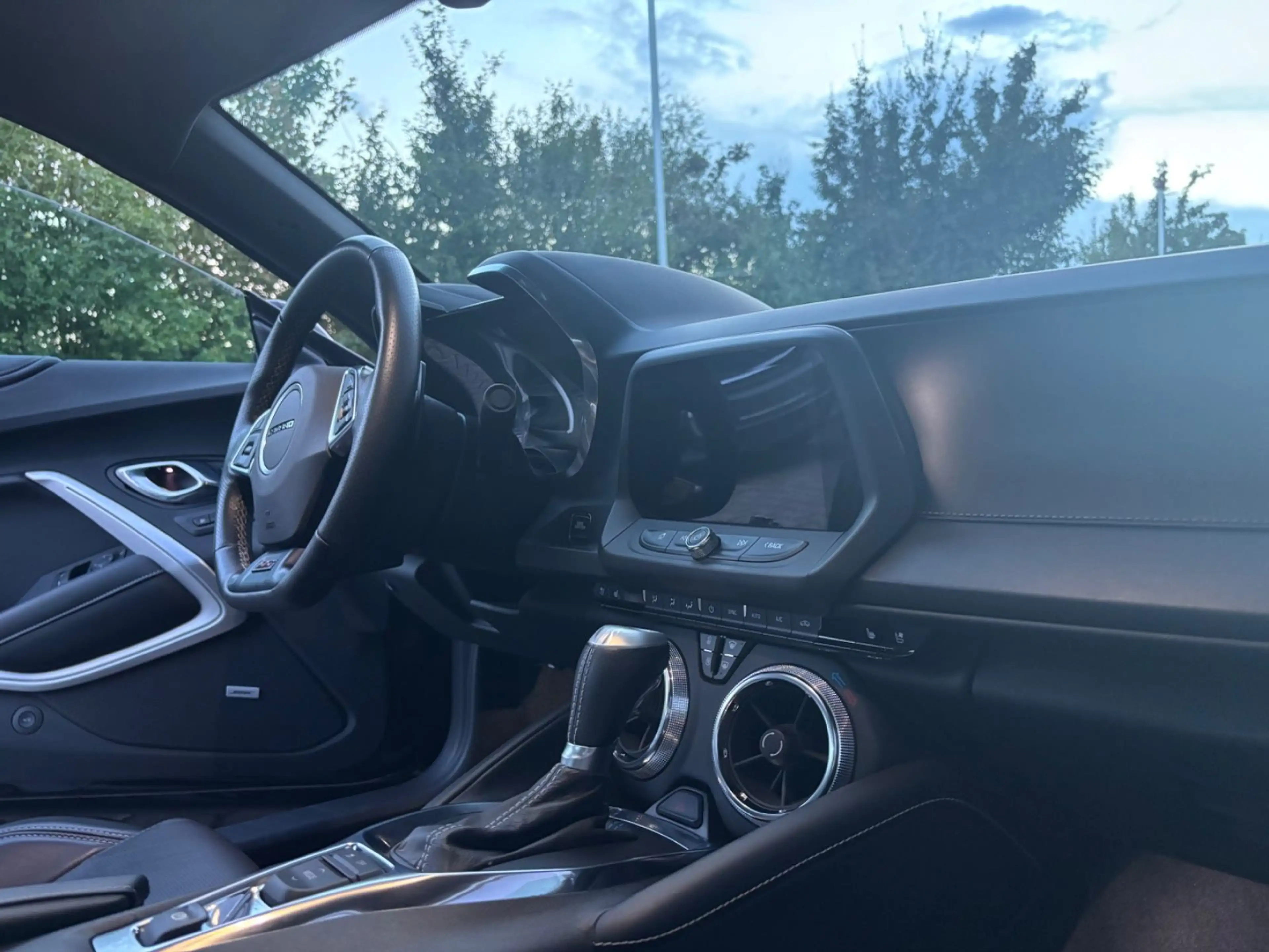 Chevrolet Camaro 6.2 V8 Unfallfrei Direktimport Bose — photo 7