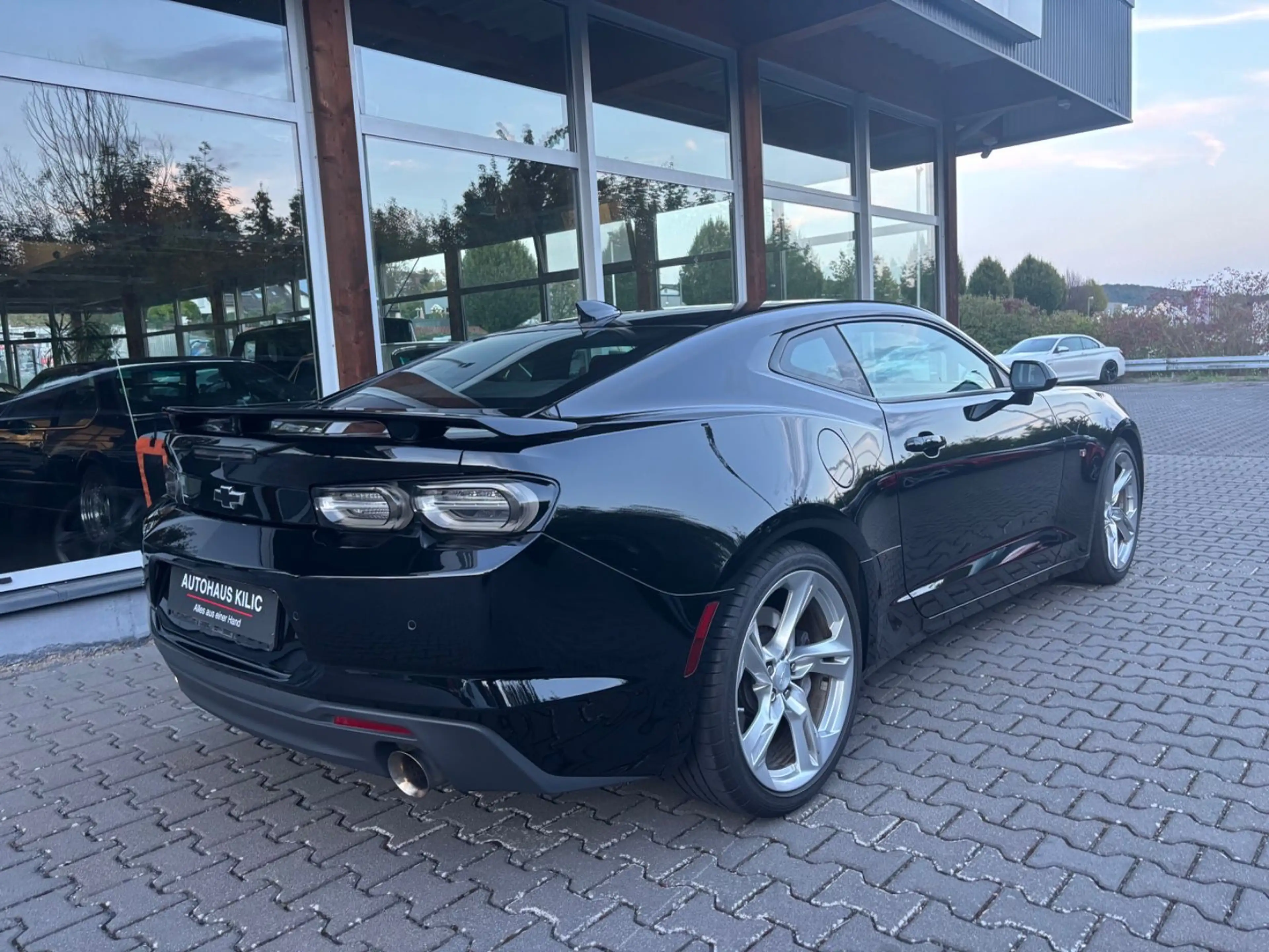 Chevrolet Camaro 6.2 V8 Unfallfrei Direktimport Bose — photo 5