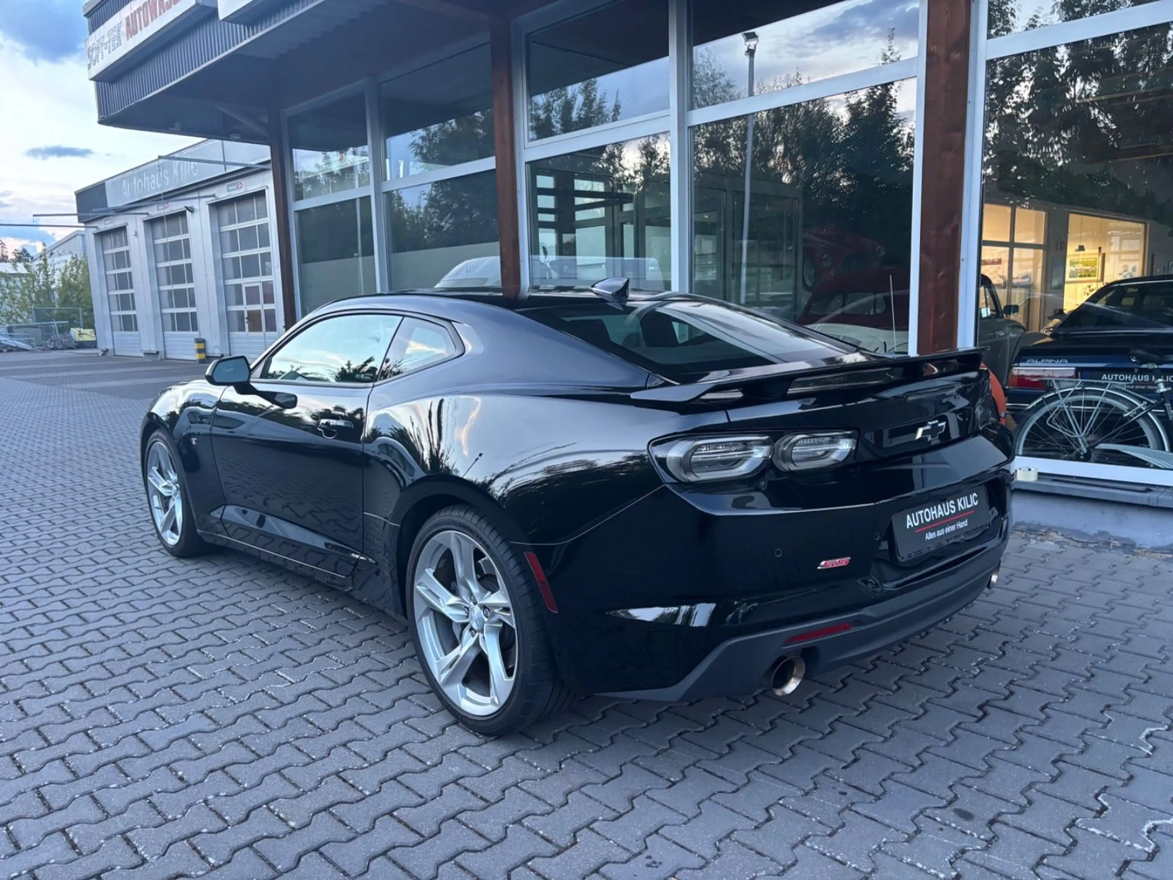 Chevrolet Camaro 6.2 V8 Unfallfrei Direktimport Bose — photo 4