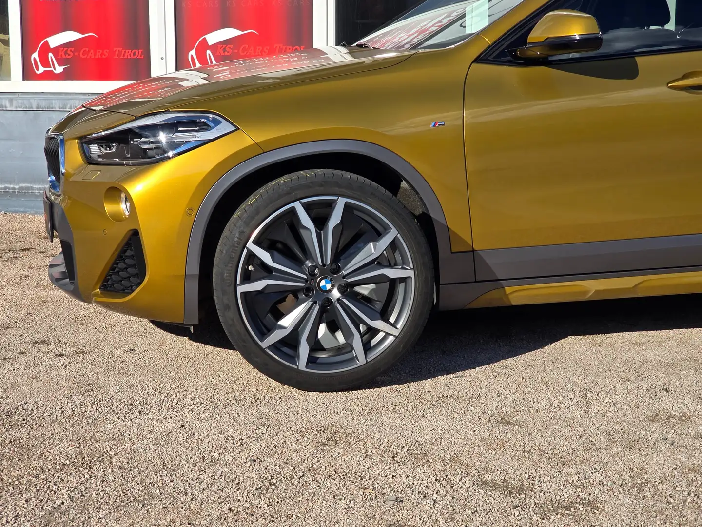 BMW X2 xDrive 20 d M Sport X Aut. Gold - 2