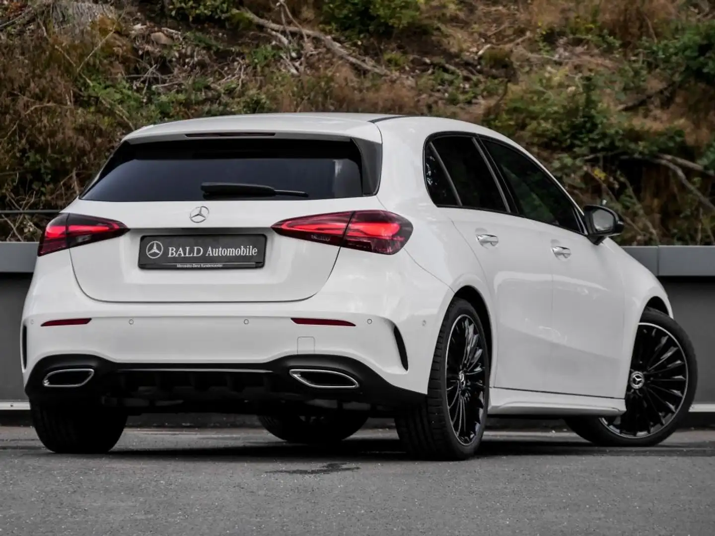 Mercedes-Benz A 220 4M AMG-Sport/Pano/Burm/Night/Memo/Keyl/Cam Blanc - 2
