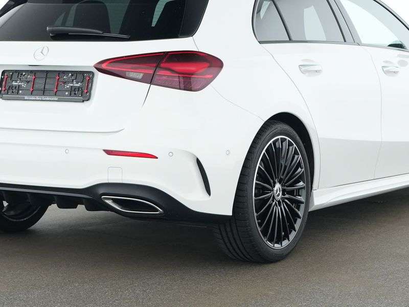 Mercedes-Benz A 220