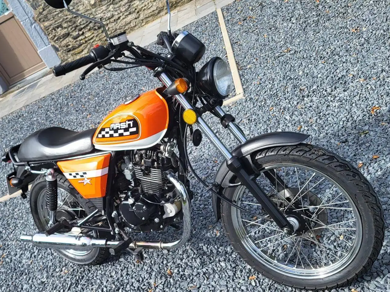Mash Seventy 125
