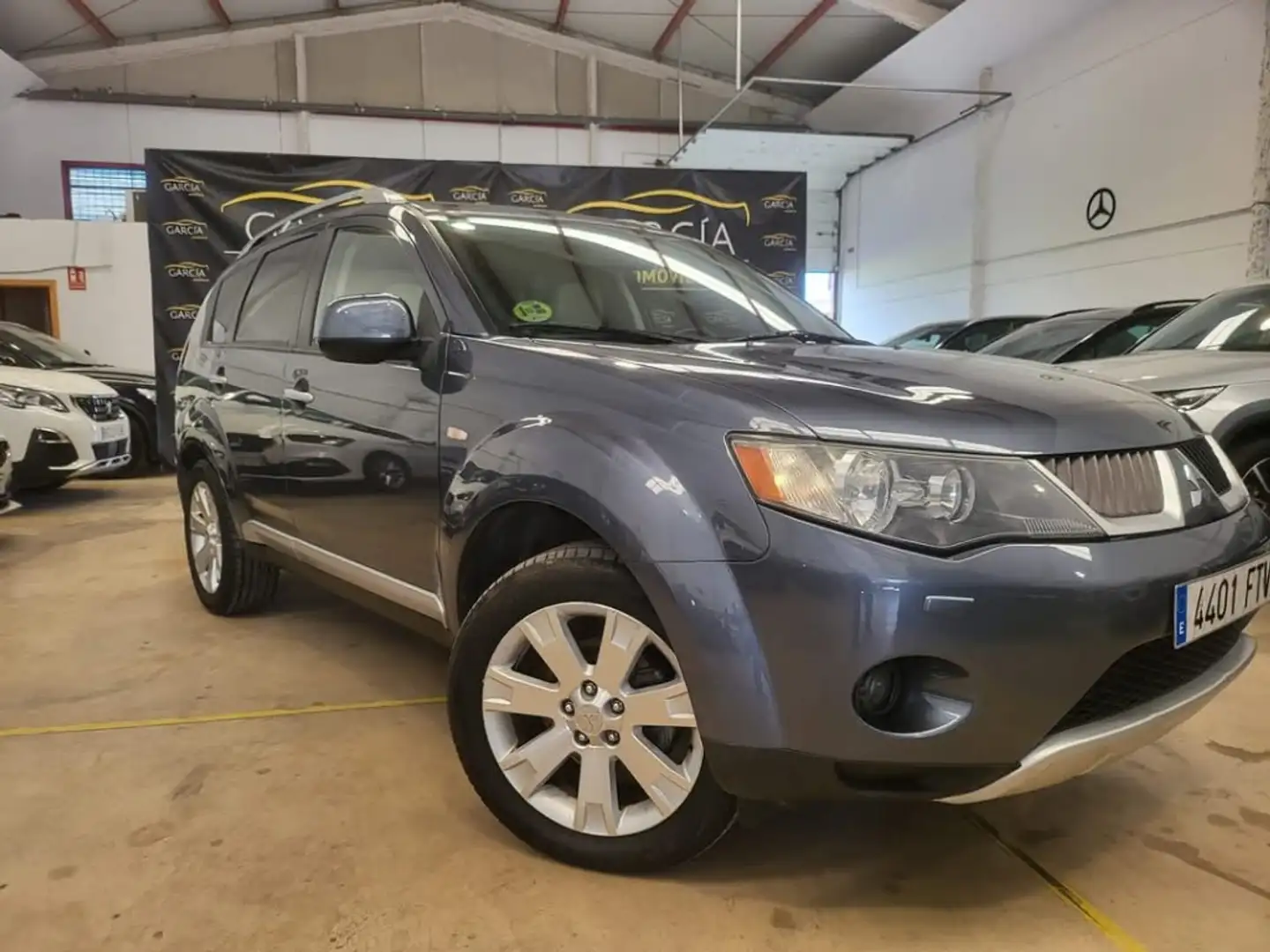 Mitsubishi Outlander 2.0DI-D Kaiteki - 2