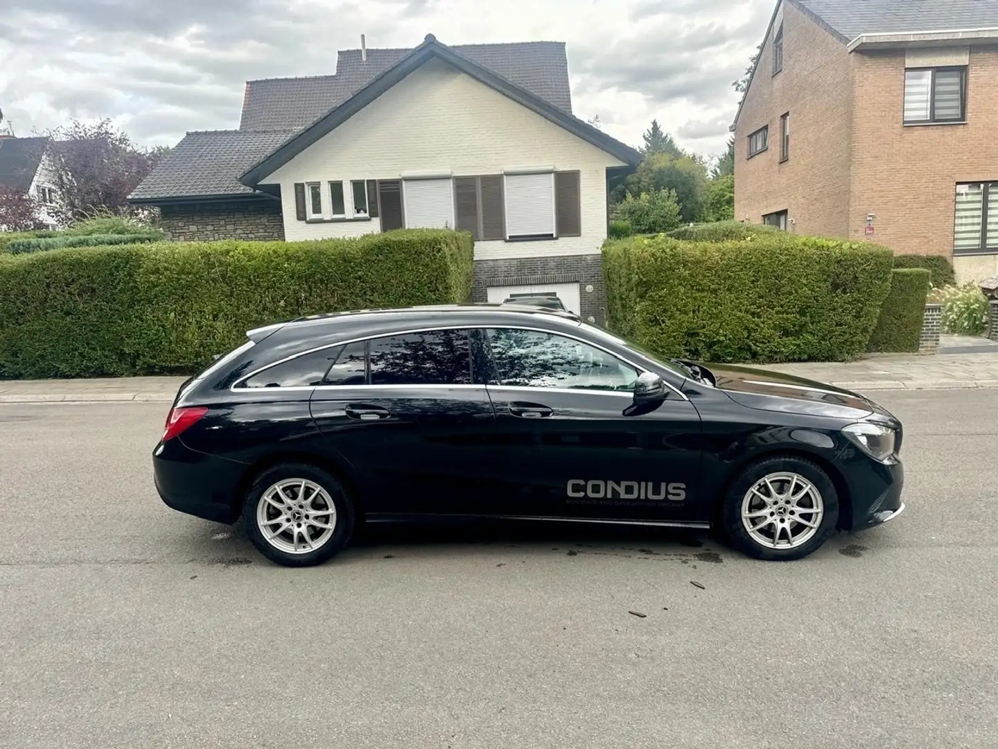 Mercedes-Benz CLA 180 CLA 180 d BE Edition Zwart - 2