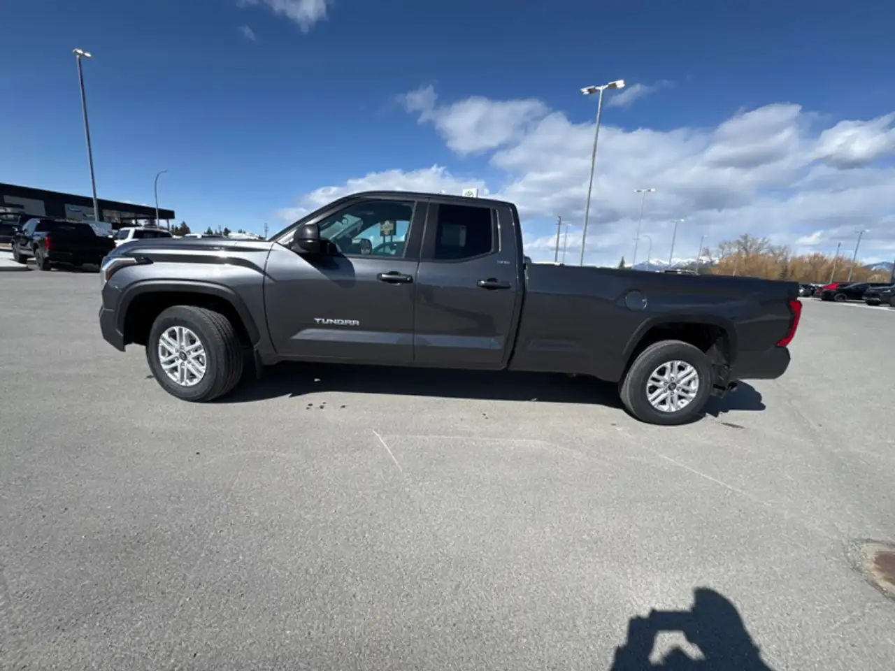 Toyota Tundra снимка Toyota Tundra
