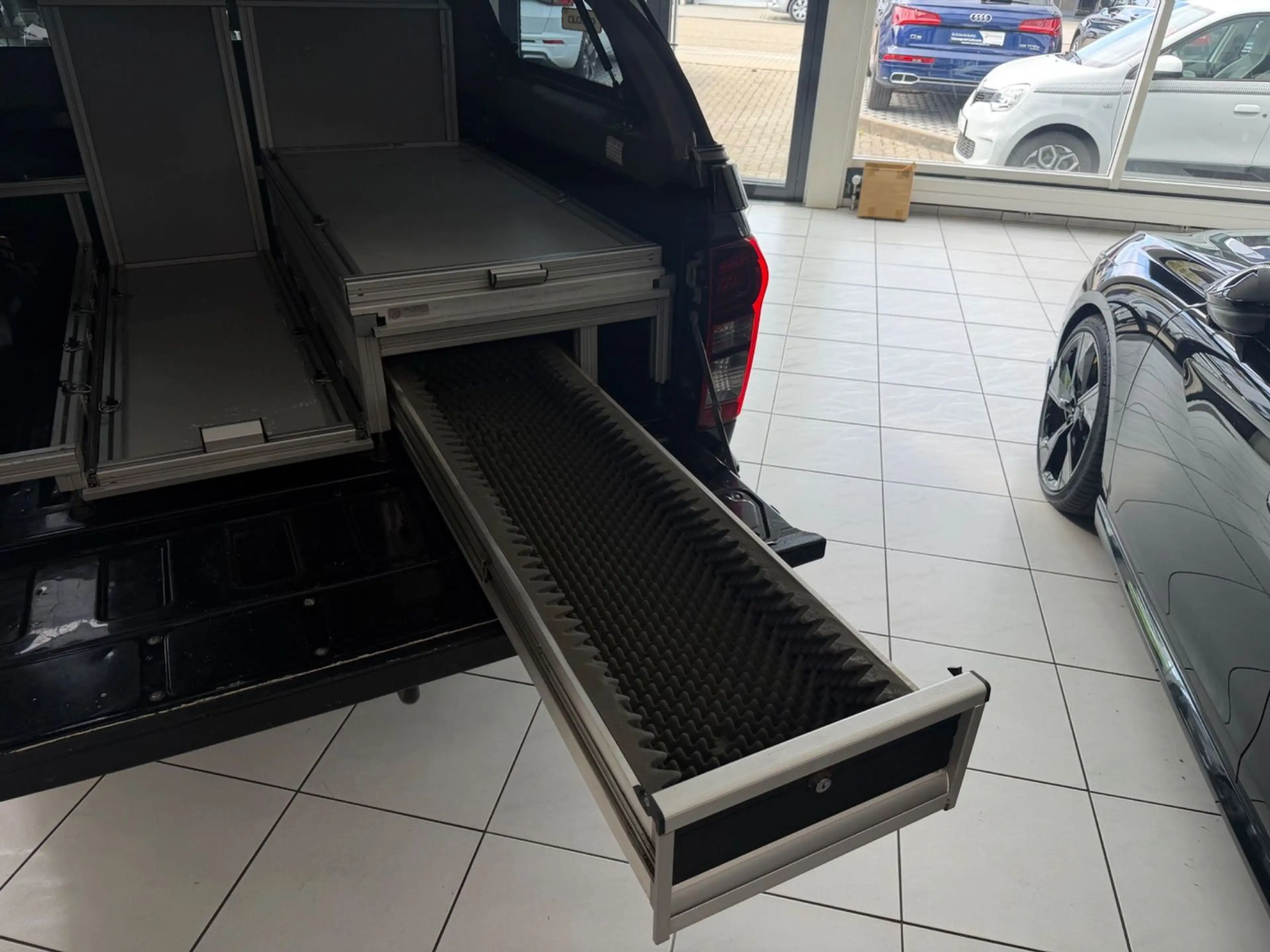 Isuzu D-Max 1,9 TD JÄGERUMBAU HARDTOP 5-SITZER AWD TOP — photo 24