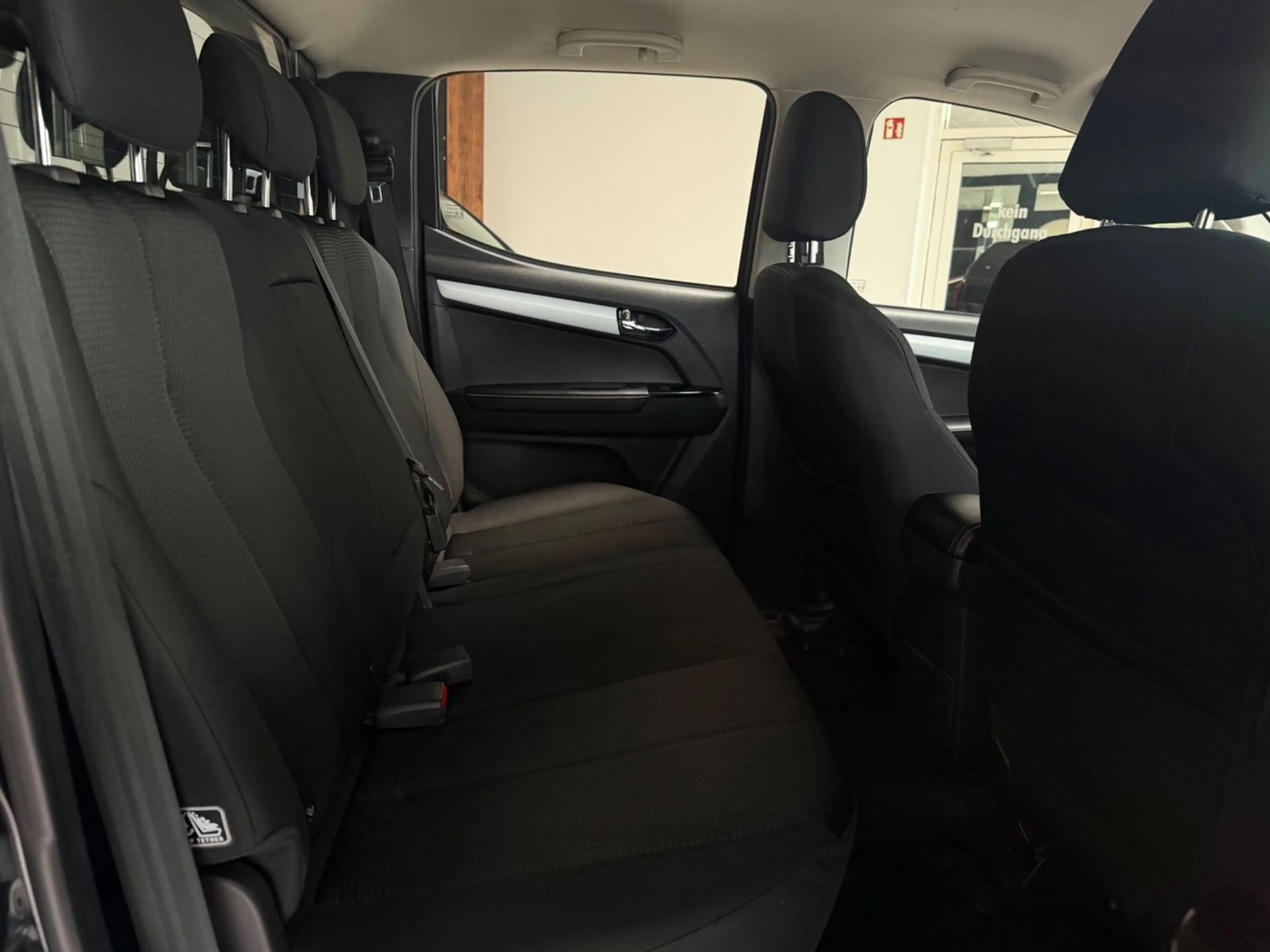 Isuzu D-Max 1,9 TD JÄGERUMBAU HARDTOP 5-SITZER AWD TOP — photo 12